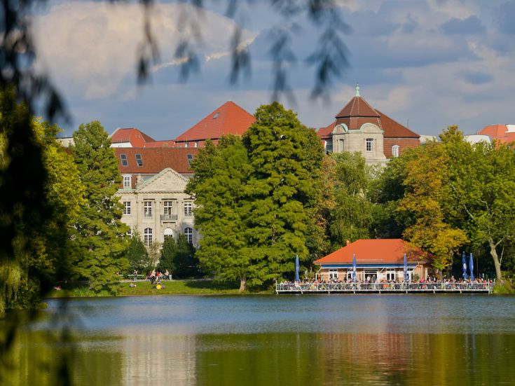 Blick auf den Lietzensee (von West nach Ost, 2012)