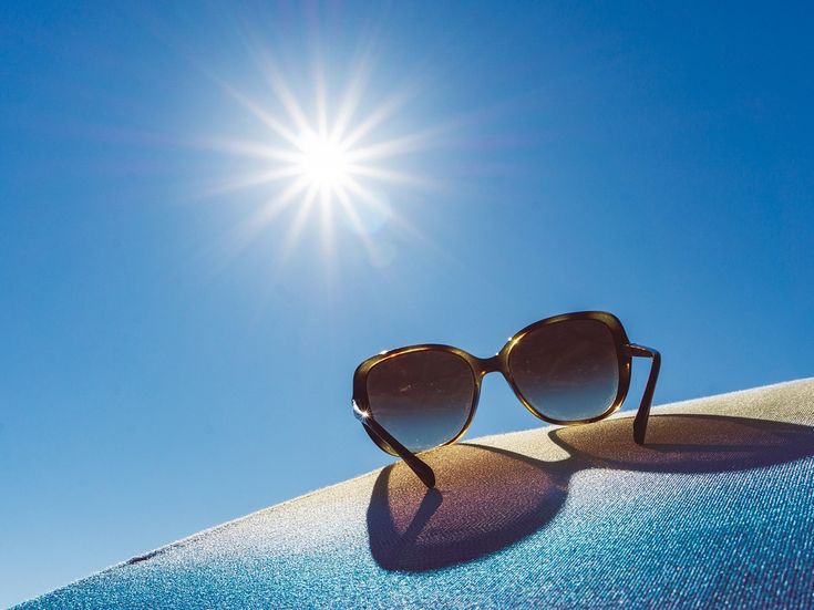 Sonnenbrille und Sonnenschein