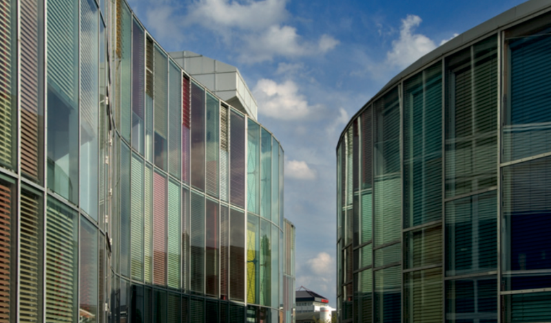 Zentrum für Photonik und Optische Technologien in Adlershof (Bild: Berlin Partner GmbH/FTB-Werbefotografie)