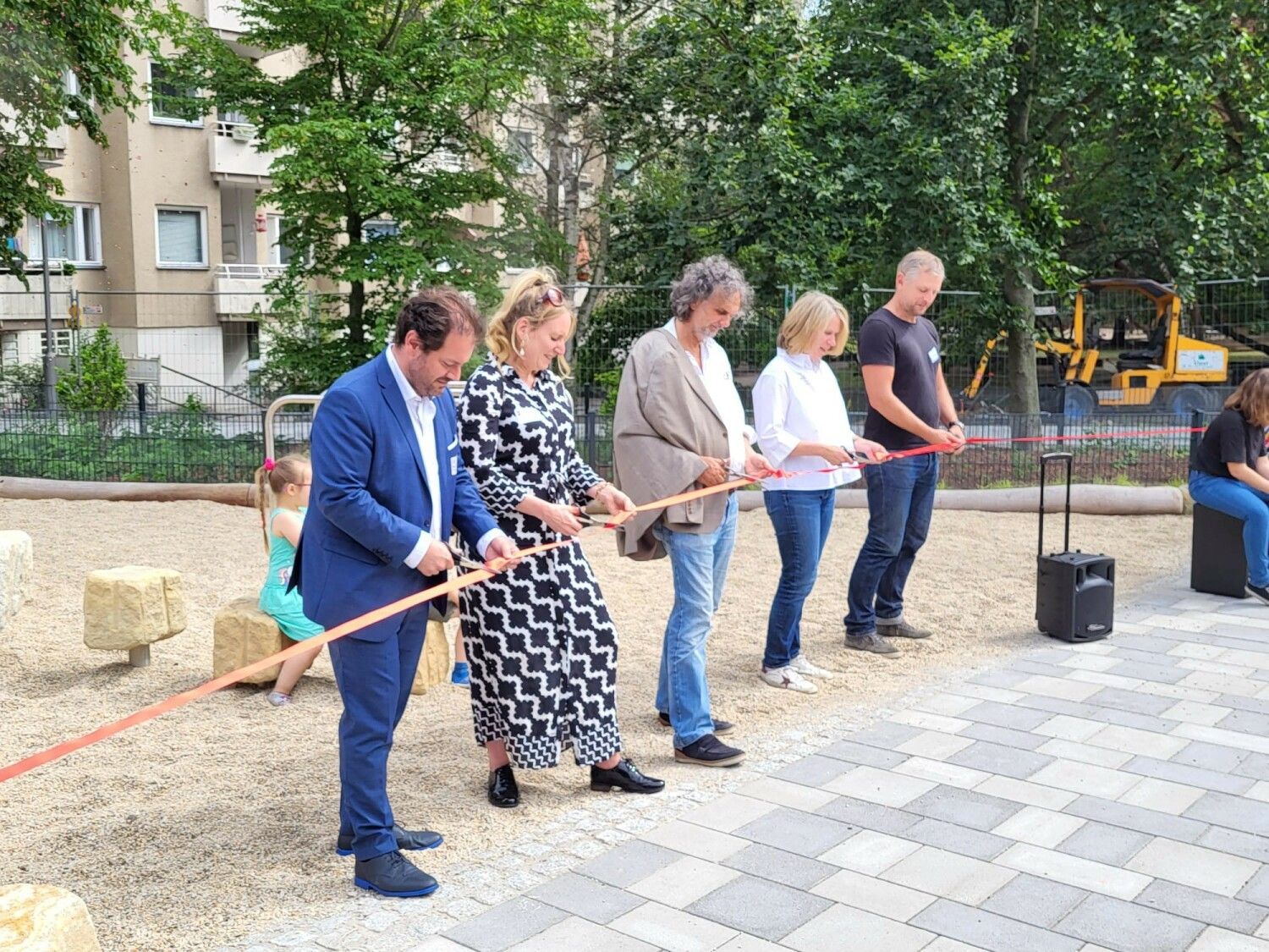 Die feierliche Eröffnung des Grünzugs zwischen Halemweg und Popitzweg.