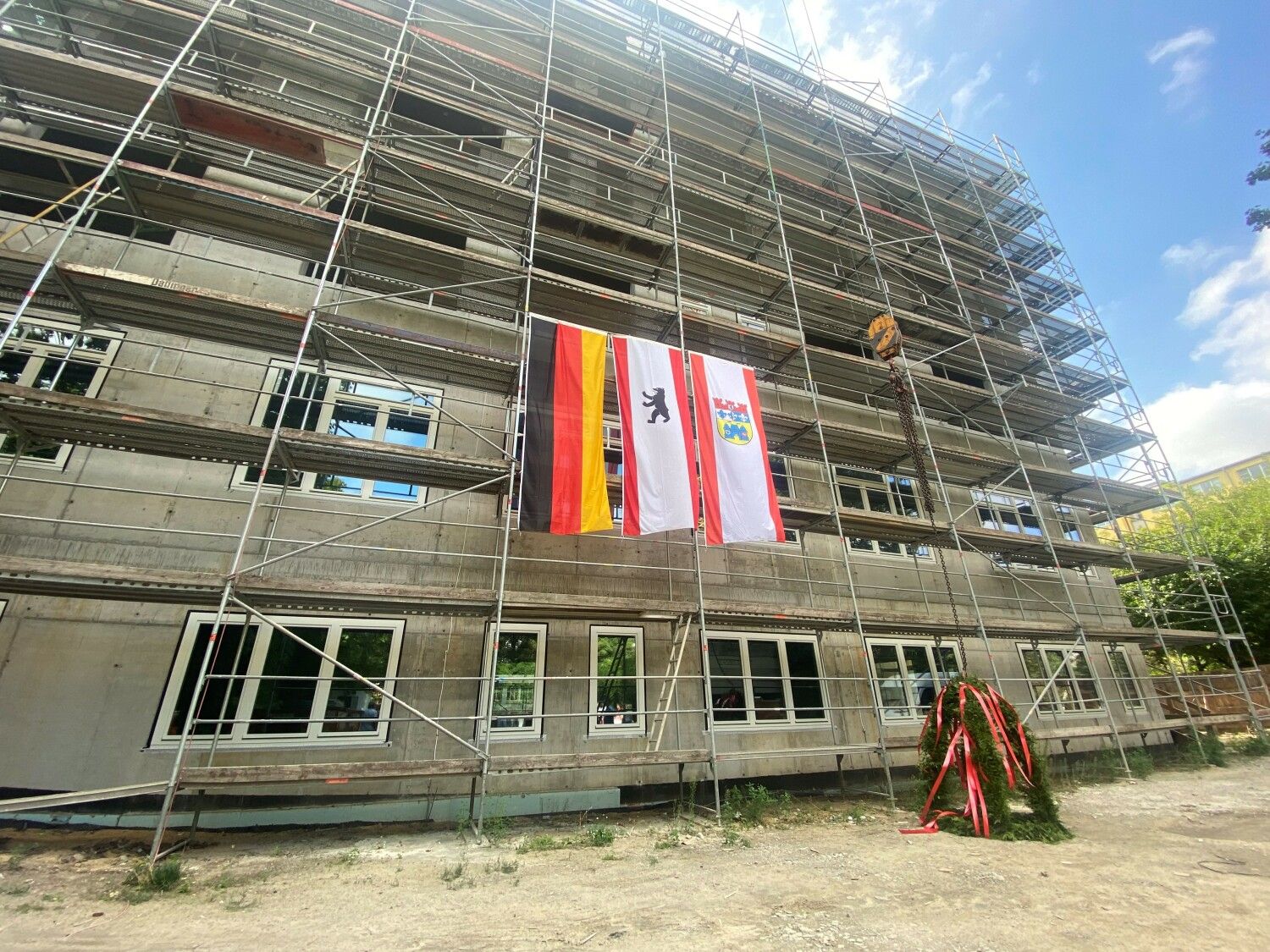 Das Richtfest des Erweiterungsbaus der Johann Peter Hebel Grundschule.