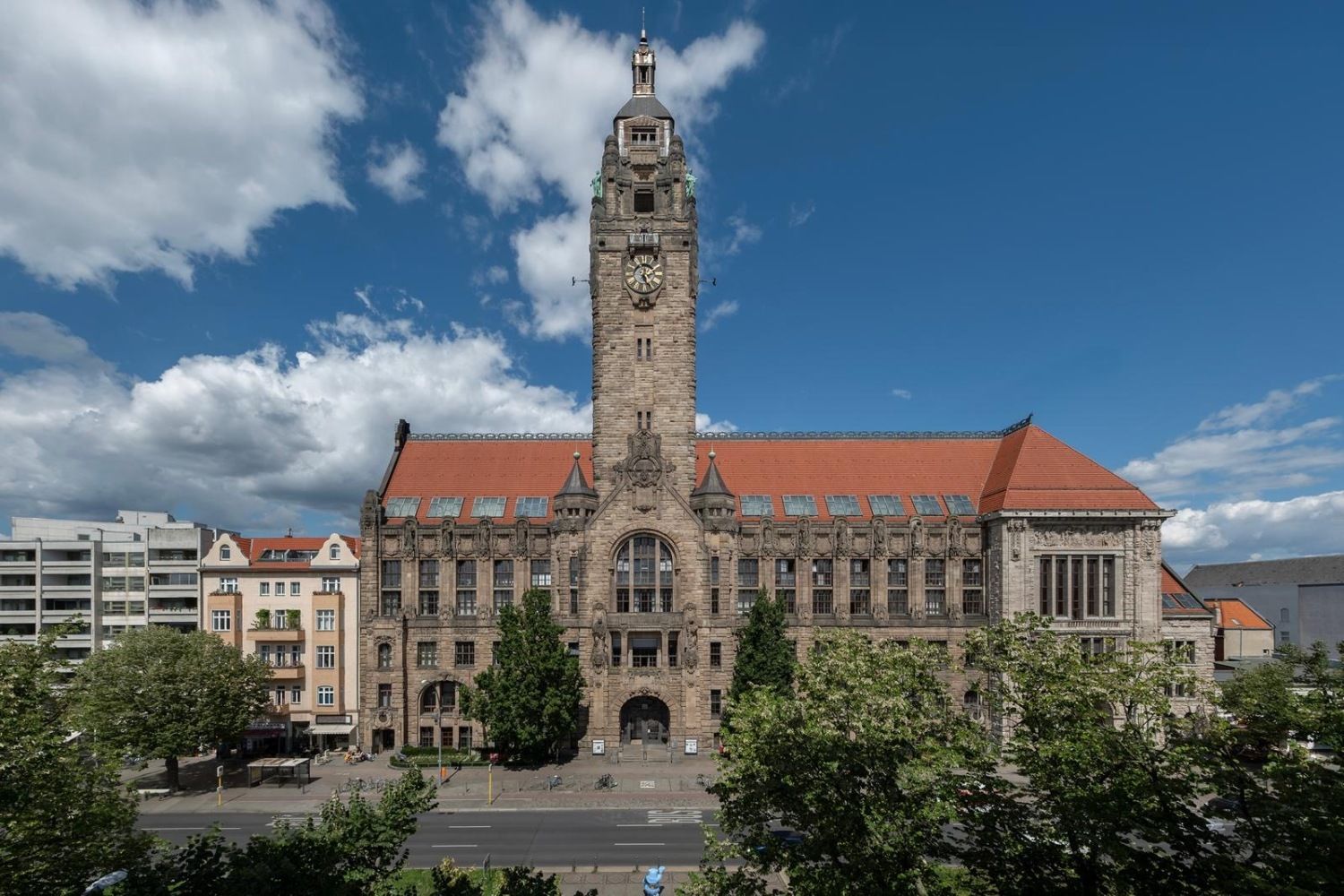 Rathaus Charlottenburg von vorne
