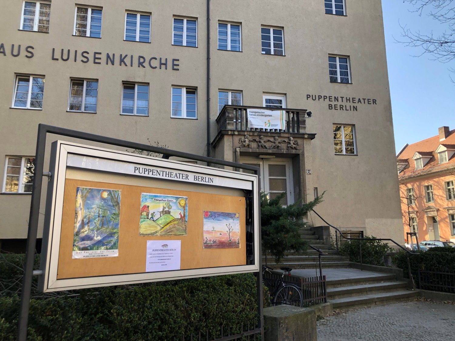 Das Puppentheater am Gierkeplatz.