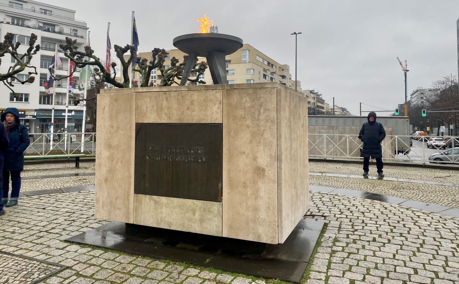 Ewige Flamme Mahnmal