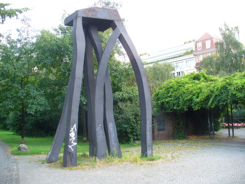 Stahlskulptur Lenz 92, 9.8.2007, Foto: KHMM