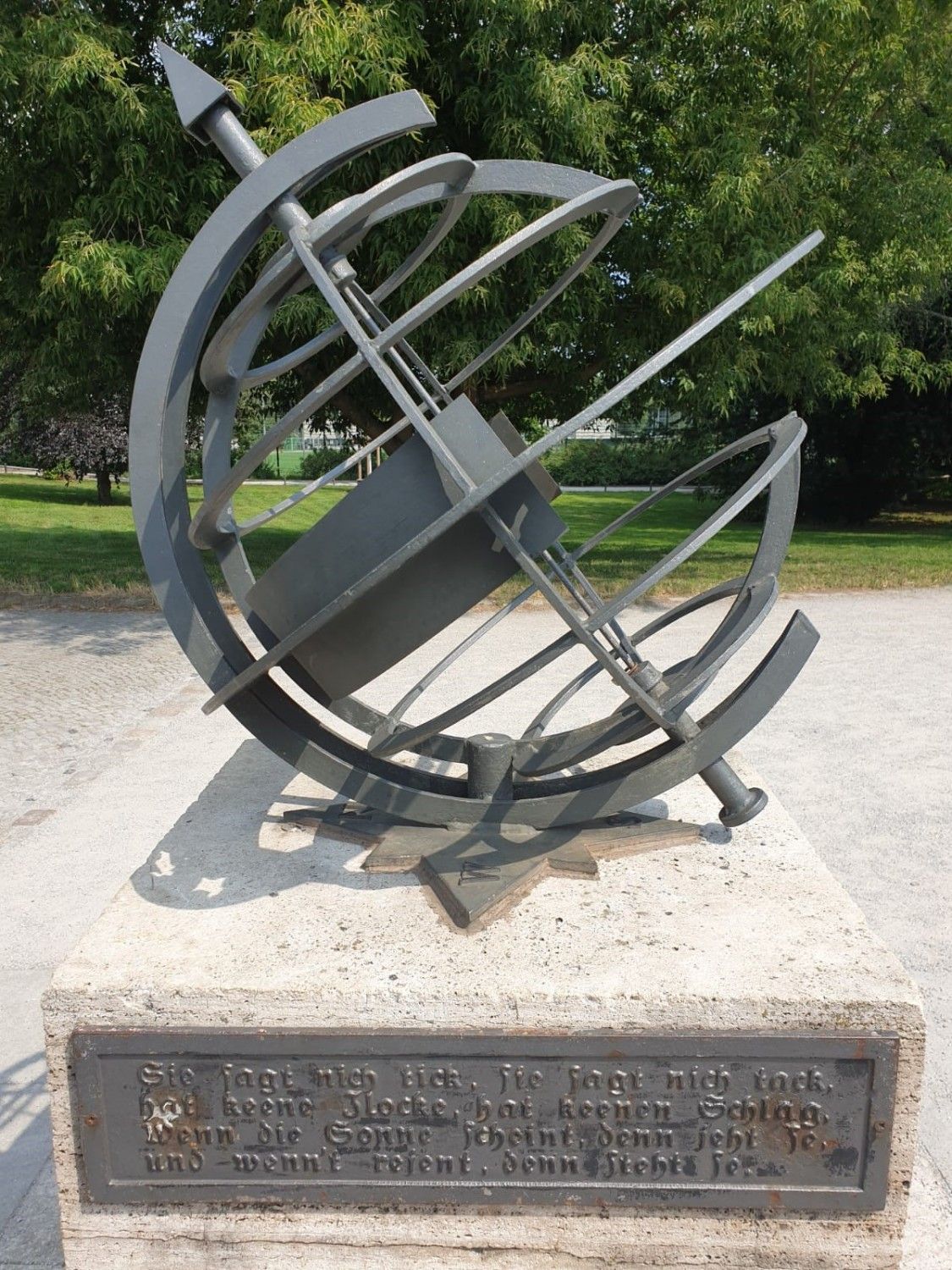 Sonnenuhr