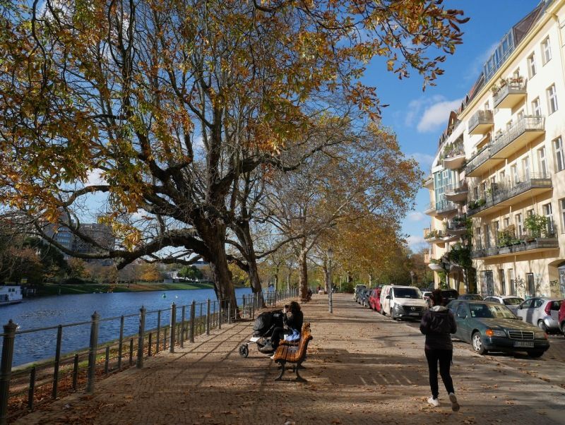 Fraenkelufer nach Umbau, 04.11.2020 (Bild: Stadtentwicklungsamt Friedrichshain-Kreuzberg)