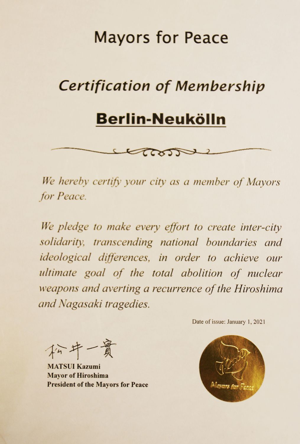 Mitgliedsurkunde Mayors for Peace für Neukölln