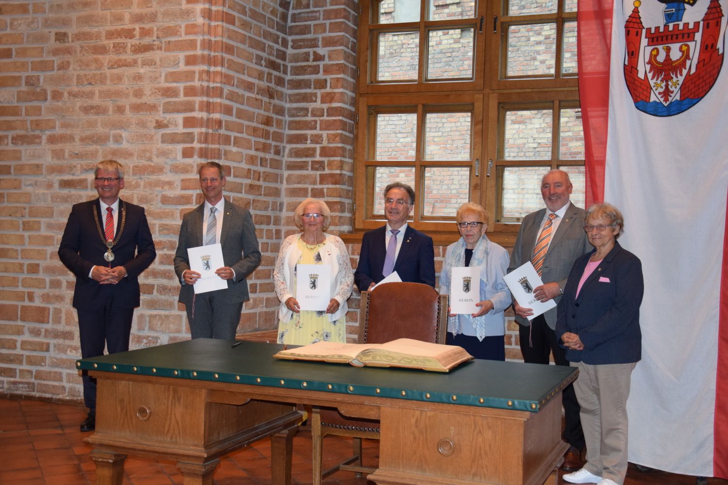 Spandauer Ehrennadel 2021/ Preisträger
