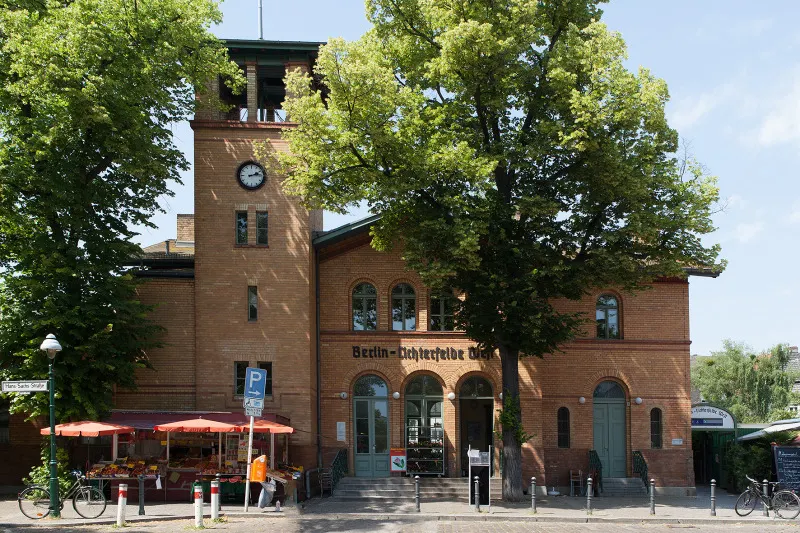Bahnhof Lichterfelde West
