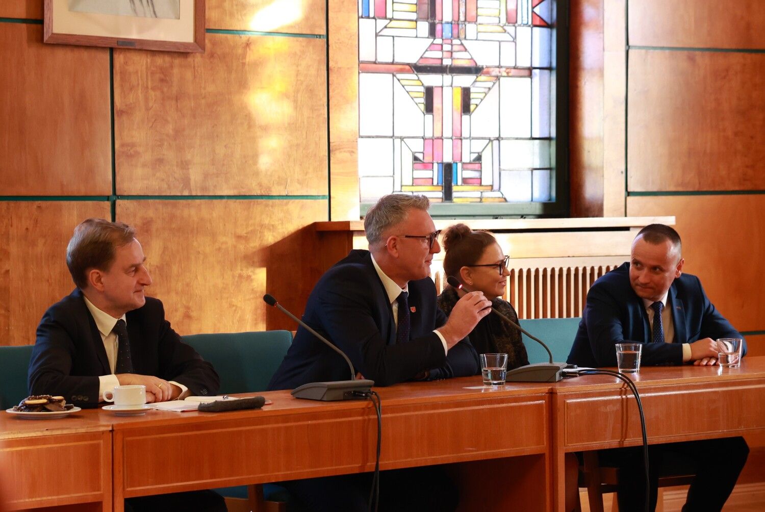 Delegation aus Poniatowa: Bürgermeister Pawel Karczmarczyk (Mitte), Dr. Aneta Mazur und Grzegorz Pluta (ganz rechts); links im Bild Bezirksstadtrat a.D. Michael Karnetzki