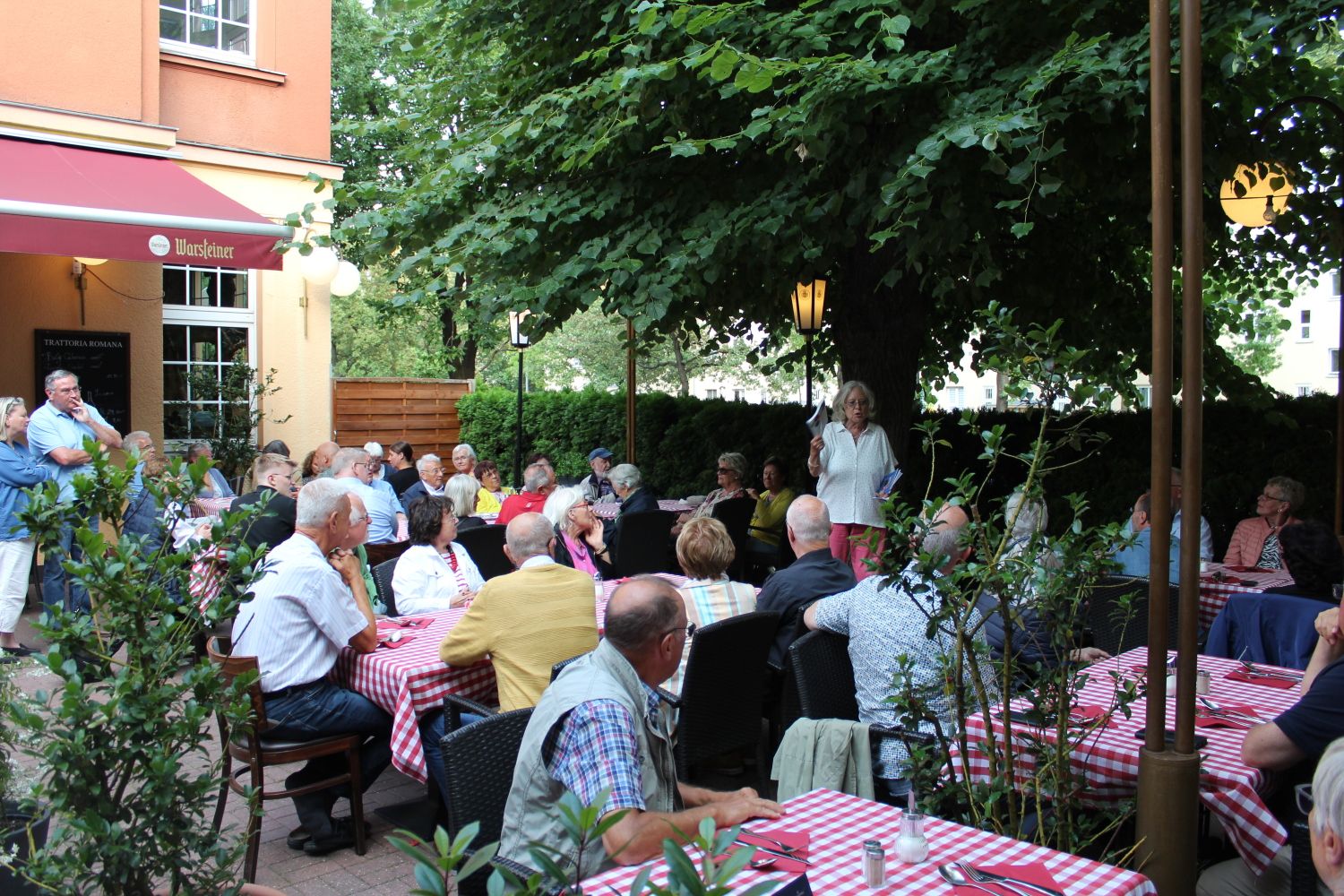 4. Juli 2023: Gemeinsamer Biergartenbesuch der Städtepartnerschaftsvereine Hagen e.V. und Steglitz-Zehlendorf e.V.