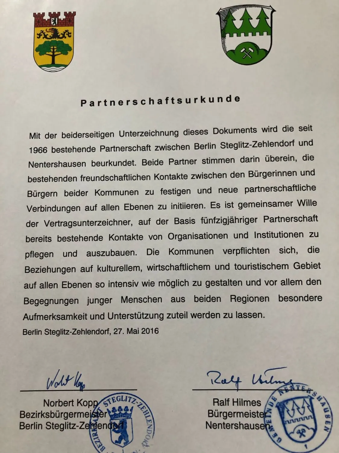 Partnerschaftsurkunde Nentershausen/Steglitz-Zehlendorf vom 27. Mai 2016