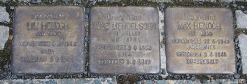 Stolperstein für Lili Henoch und ihre Familie