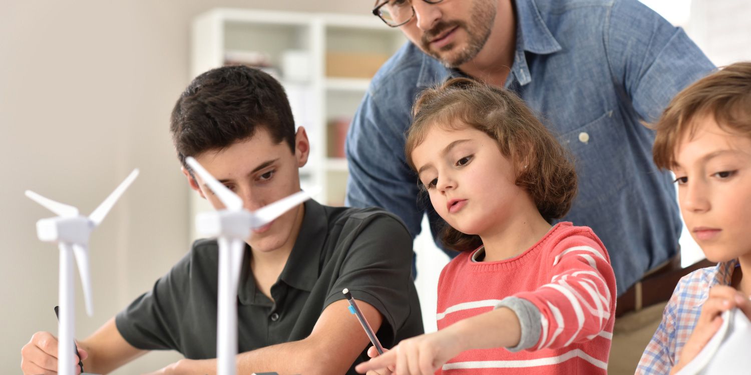 Kinder lernen zum Thema Energie
