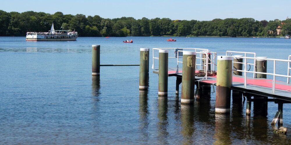 Badesee mit Steg