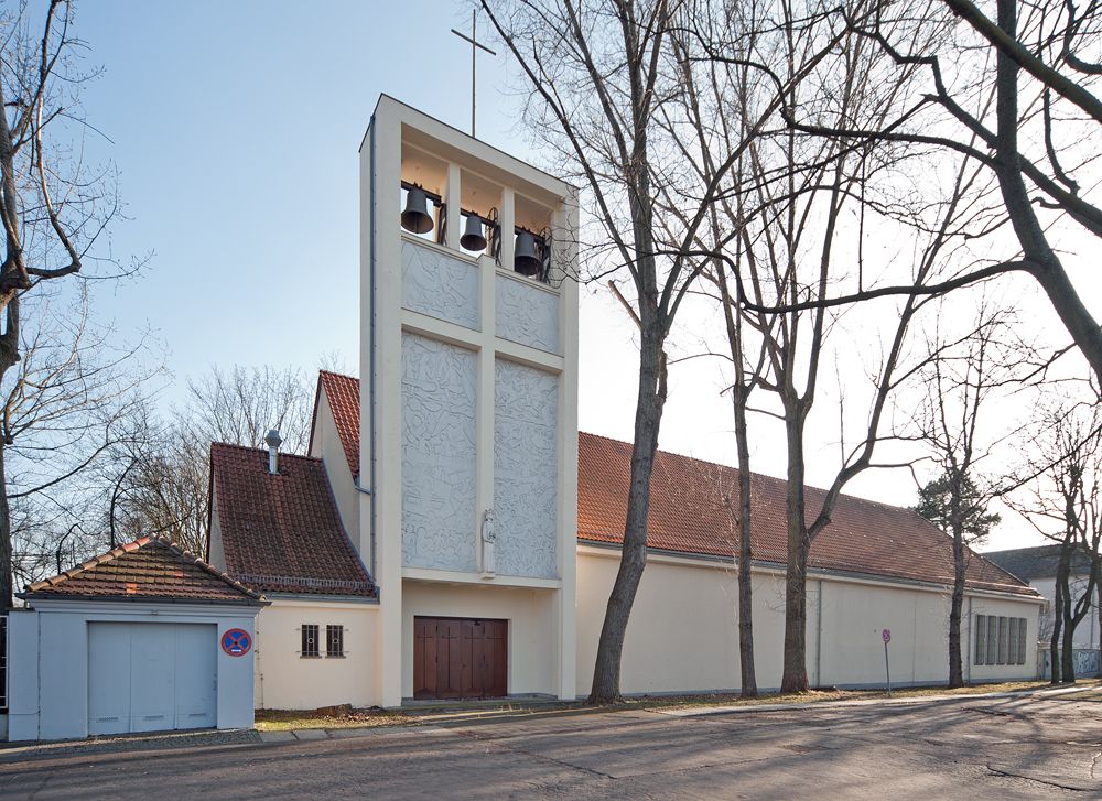 Quartier Napoléon, St. Louise-Kirche