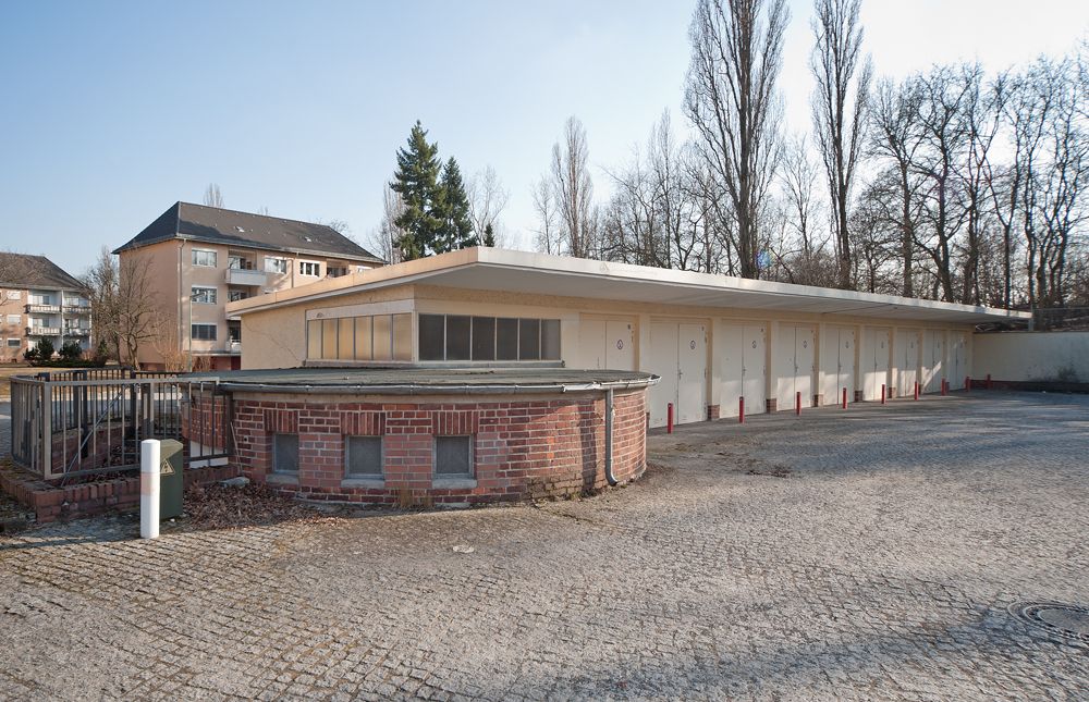 Cité Pasteur, Reihengaragen
