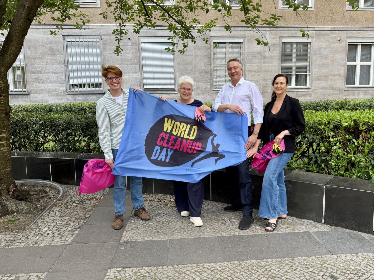 World Cleanup Day Flagge