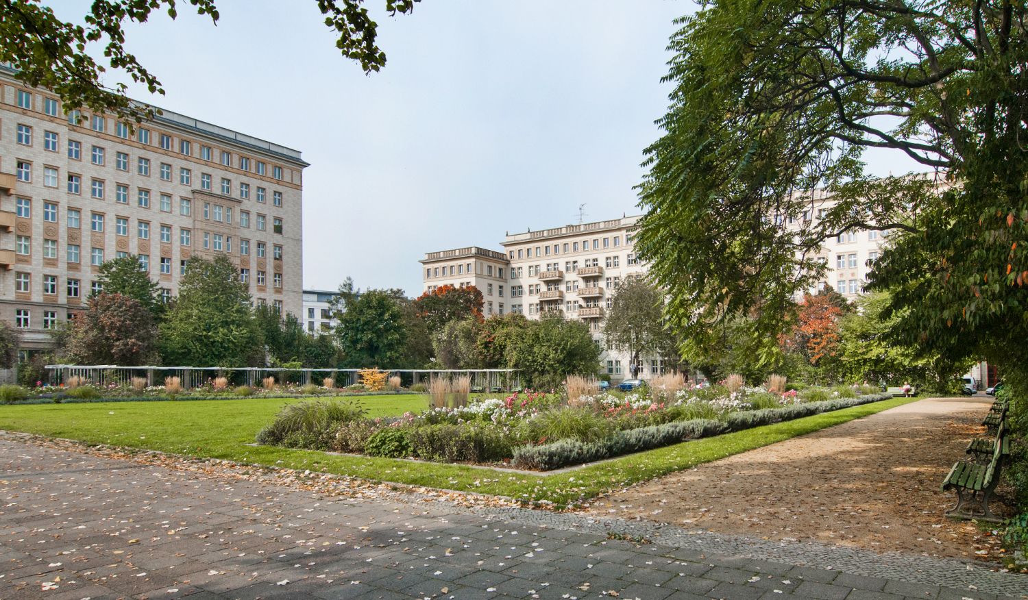 Shrub and rose garden
