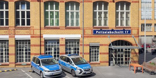 A 17 Gebäude