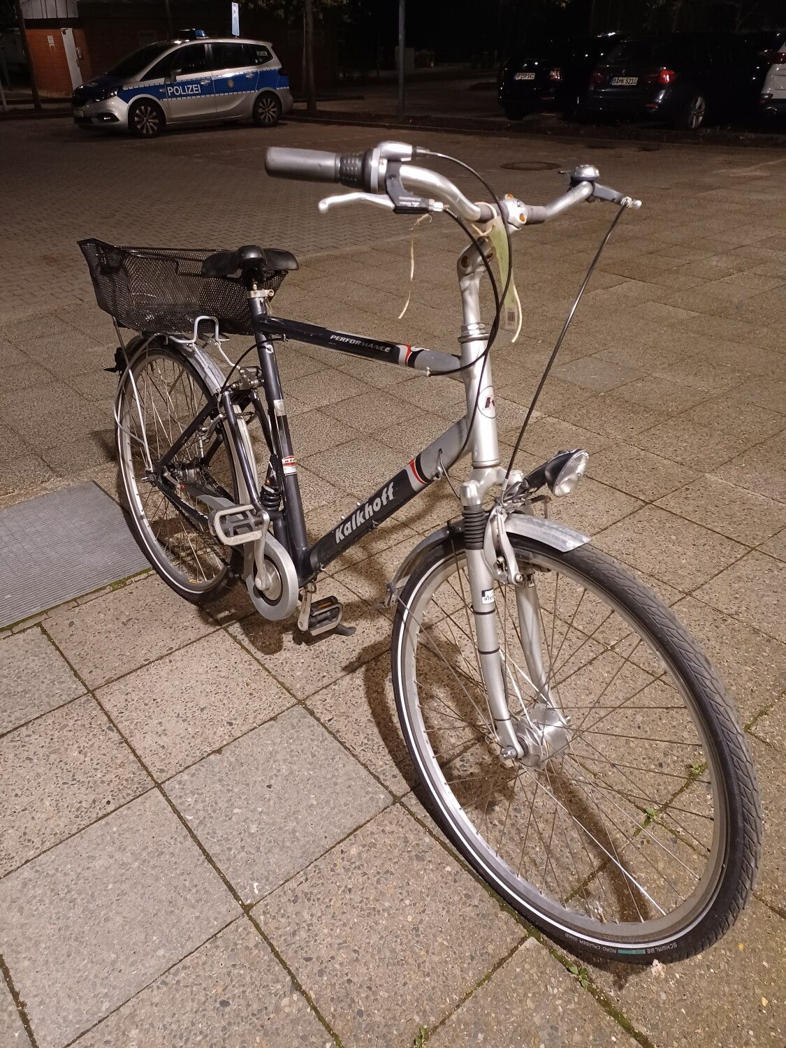 Anthrazit-silbernes Herrenfahrrad