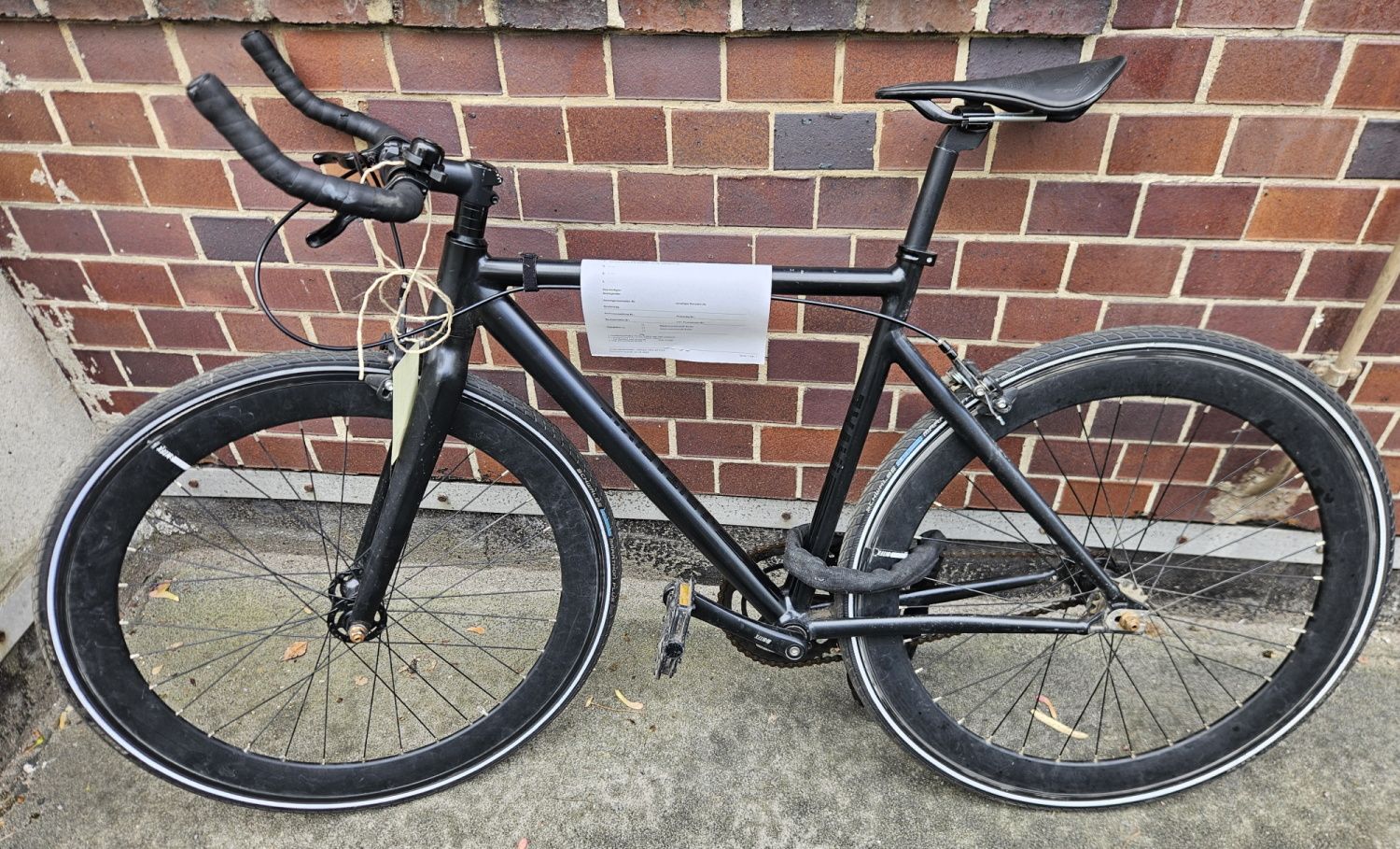 Schwarzes Fahrrad