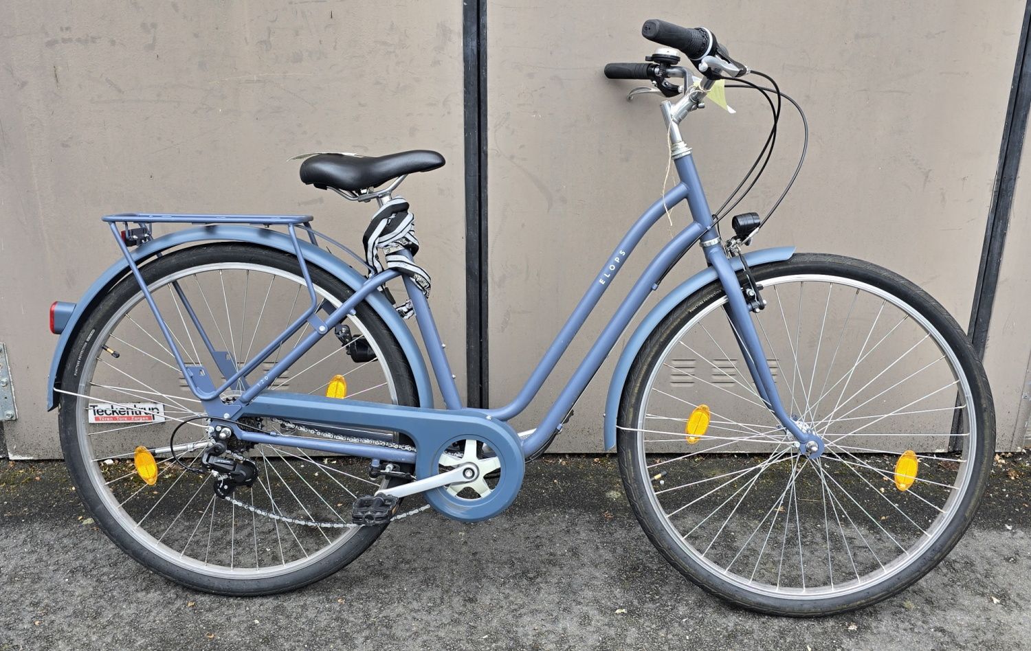 Blaues Damenfahrrad