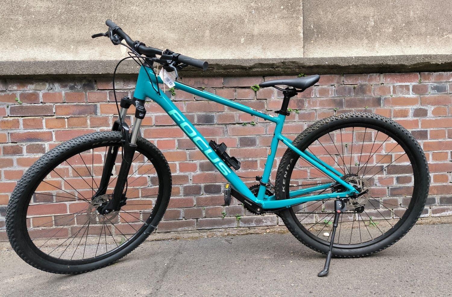 Türkisfarbenes Herrenfahrrad