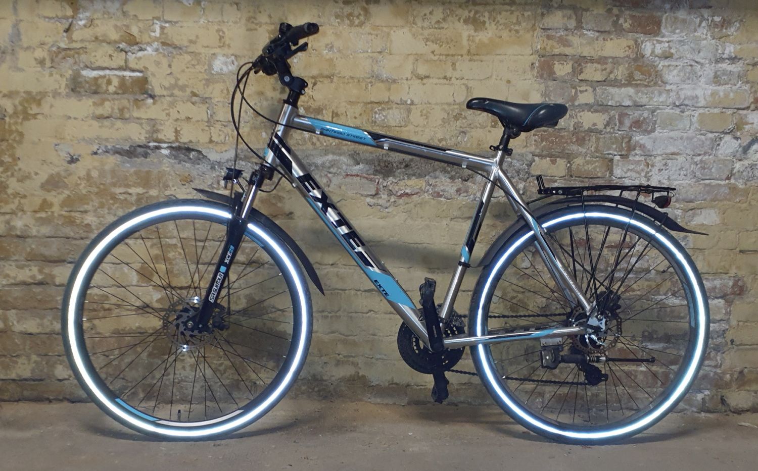 Silbernes Herrenfahrrad