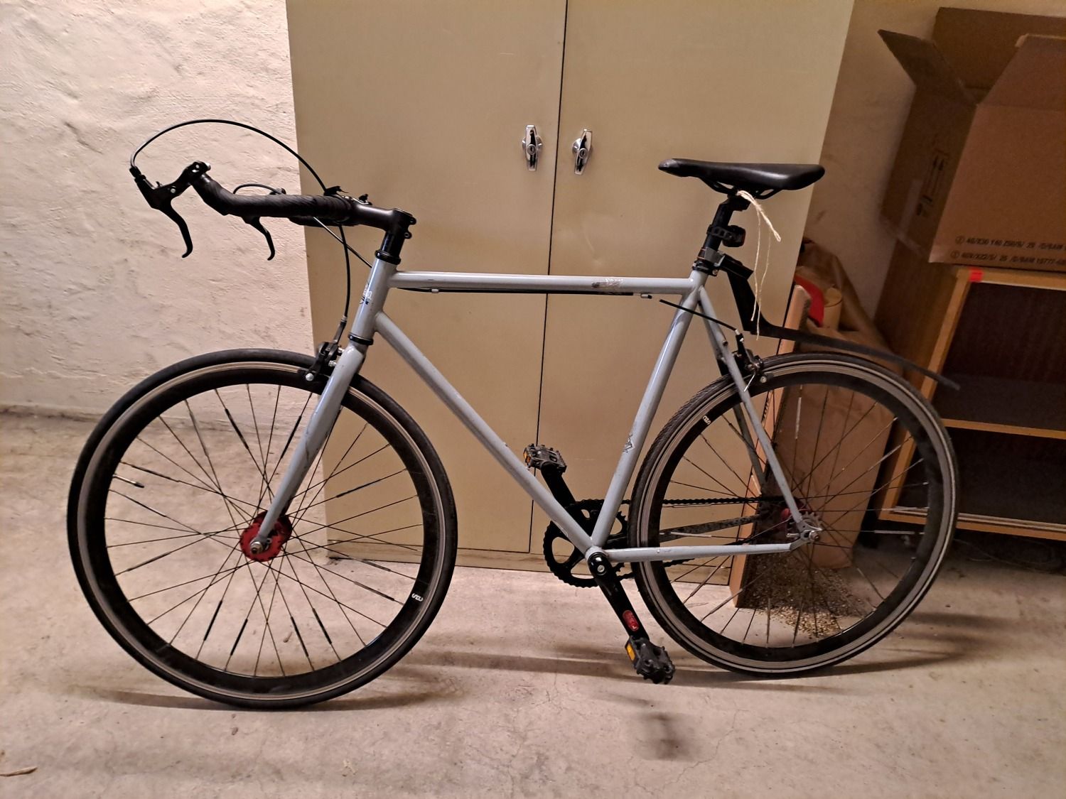 Graues Rennrad