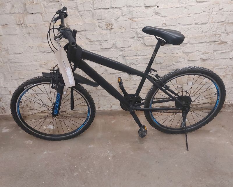 Schwarzes Mountainbike