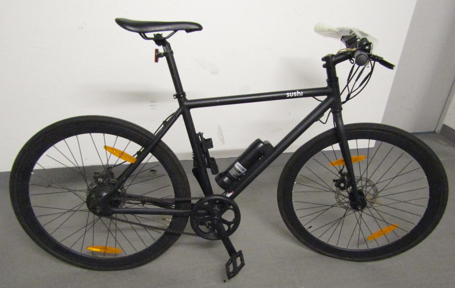 Schwarzes E-Bike