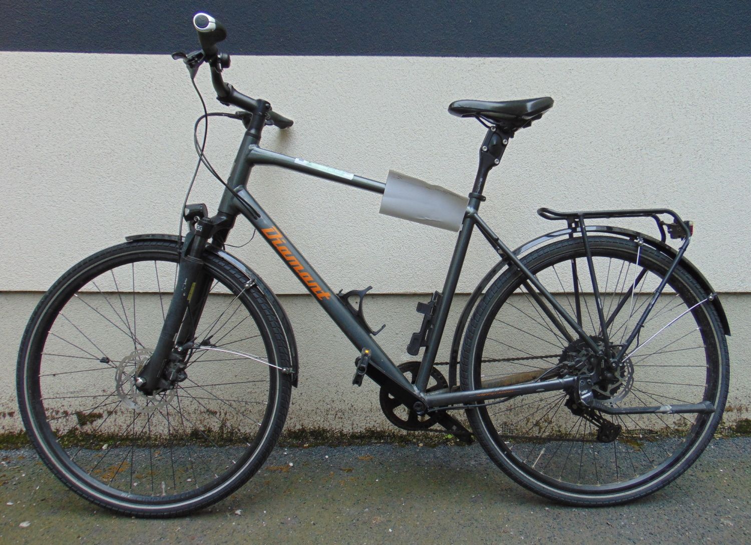 Graues Herrenfahrrad