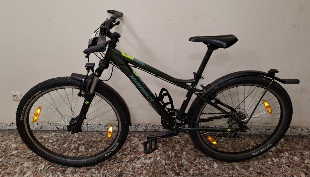 Schwarzes Herrenfahrrad