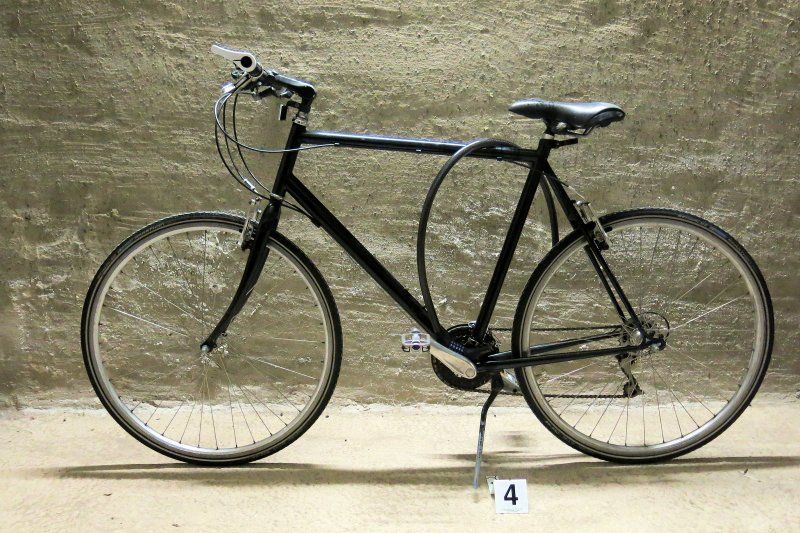 Schwarzes Herrenfahrrad