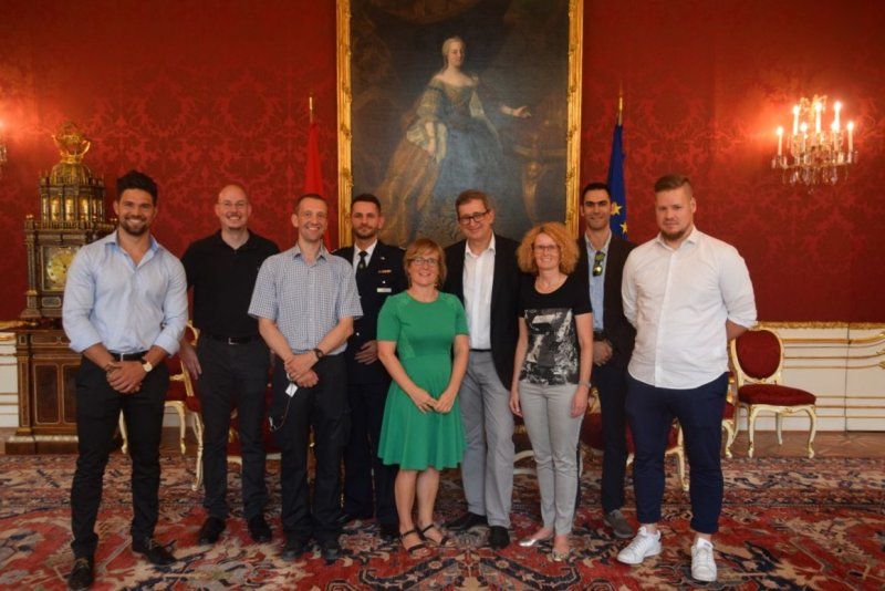 Die europäische Delegation im Maria Theresien-Zimmer in der Wiener Hofburg