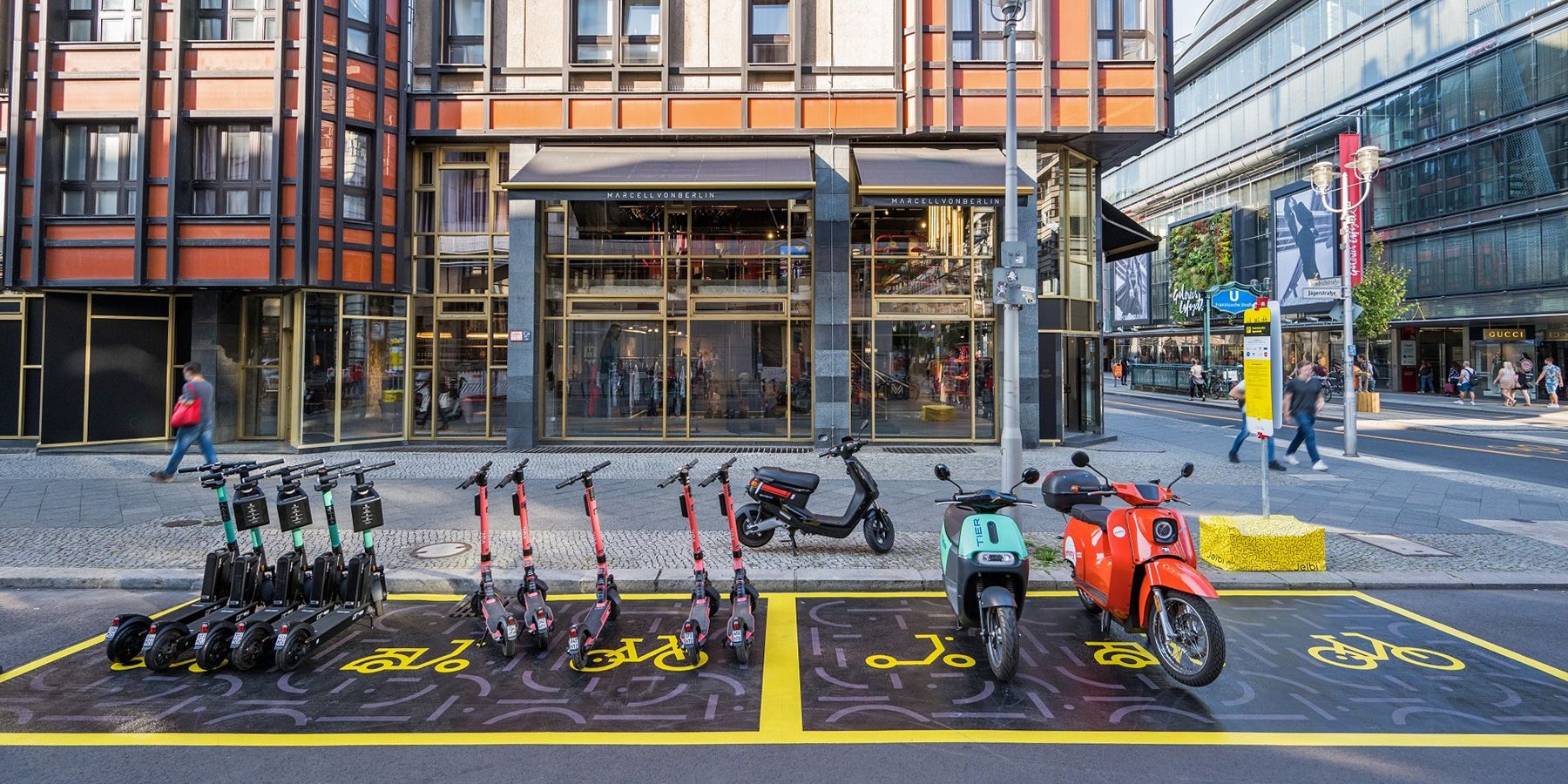 Jelbi-Punkt der BVG an der Friedrichstraße