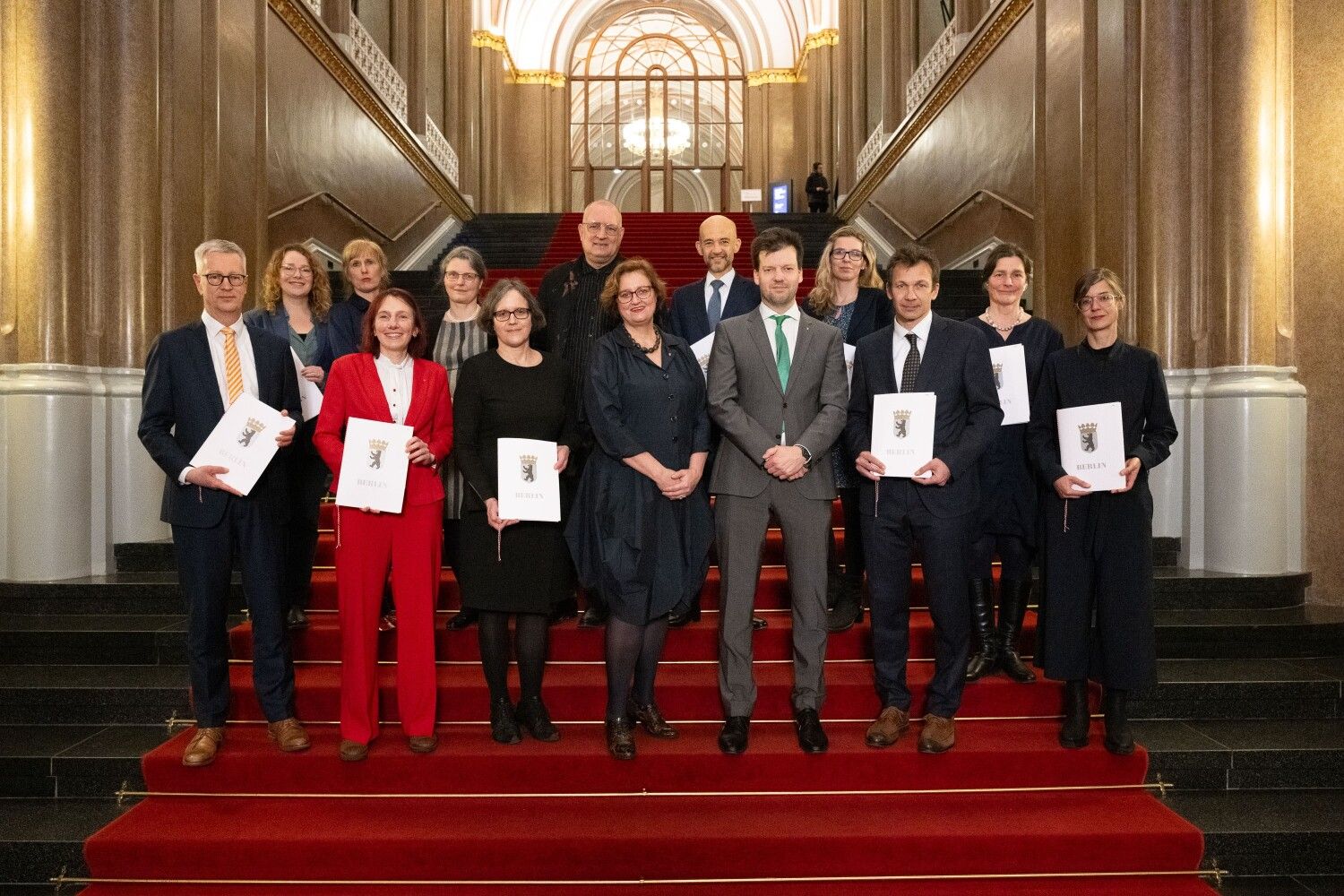 Gruppenfoto Hochschulverträge 2024