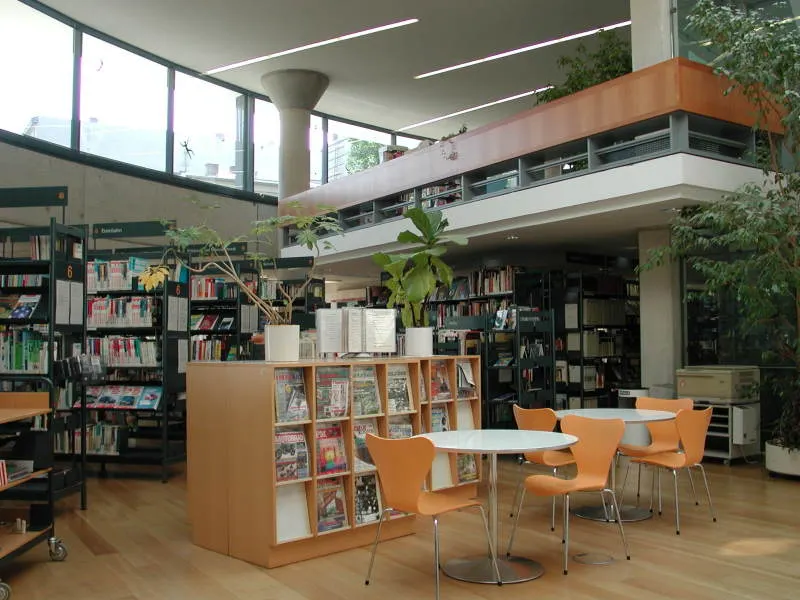 Bibliothek am Luisenbad