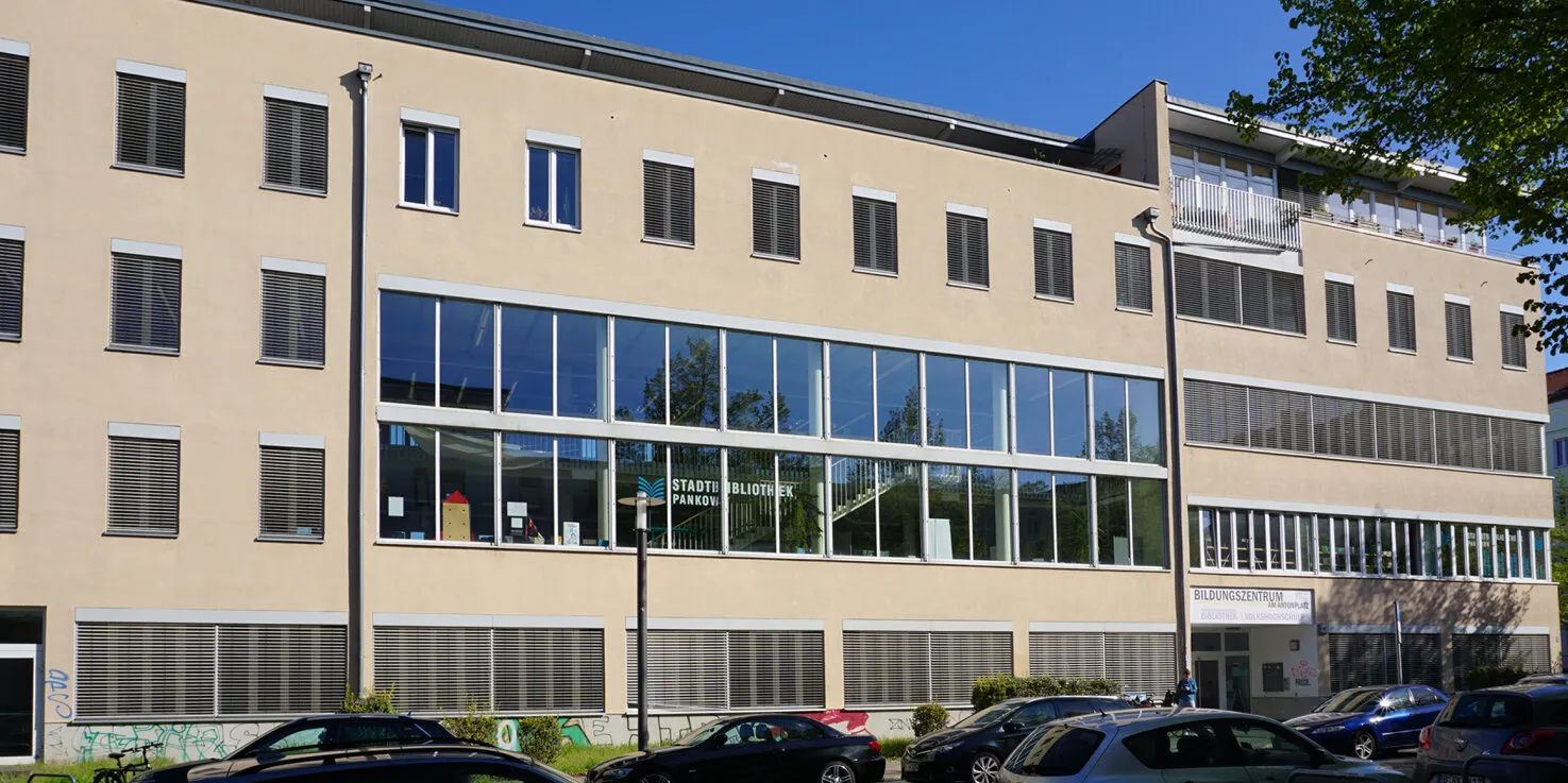 Außenaufnahme der Wolfdietrich-Schnurre-Bibliothek