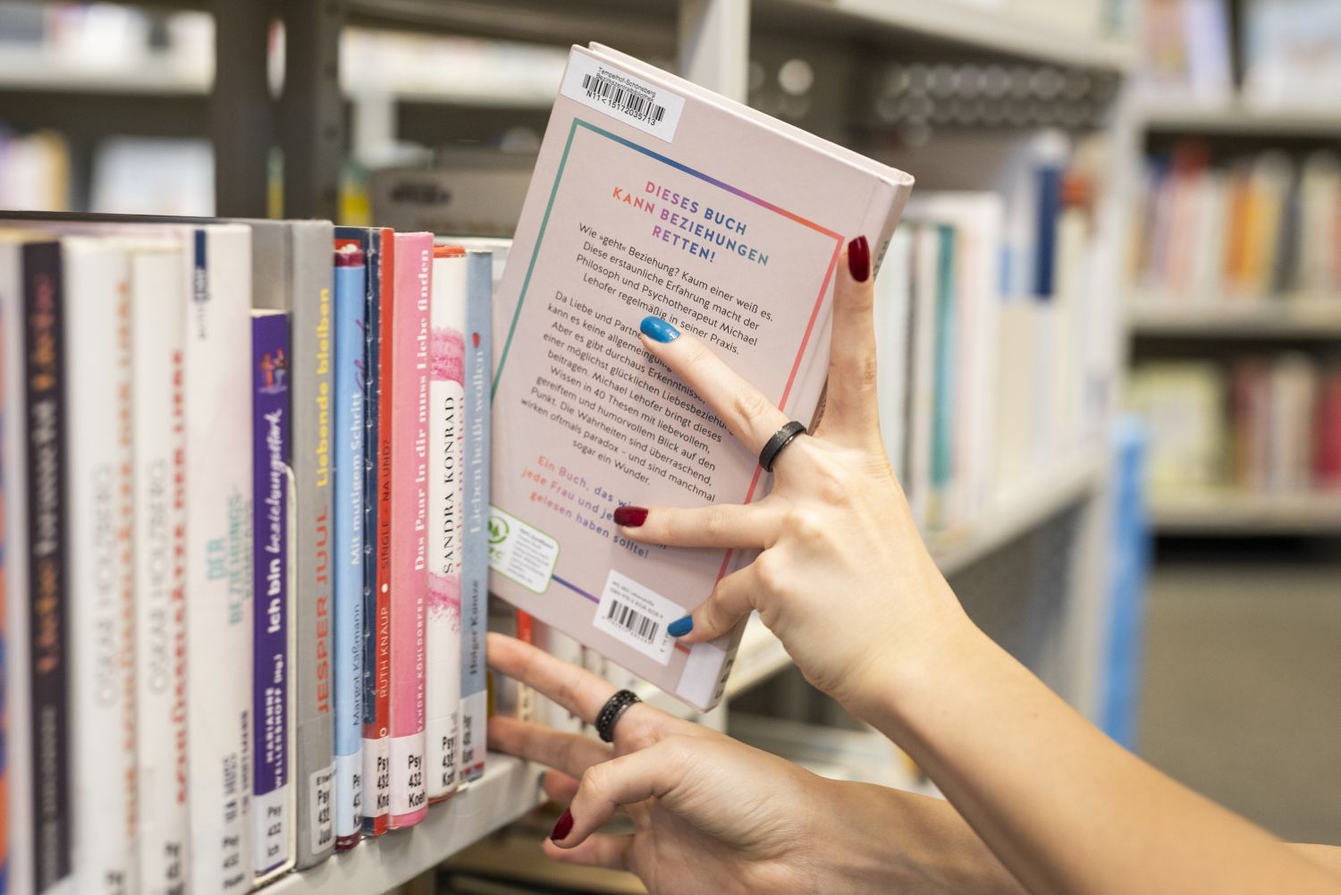 Bibliothek Tempelhof Bücherregal