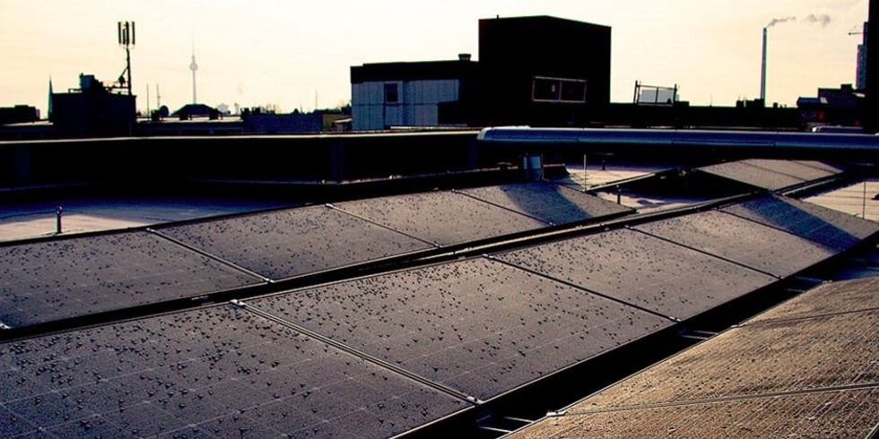 Solaranlage auf Dach eines Hauses Nettelbeckplatz