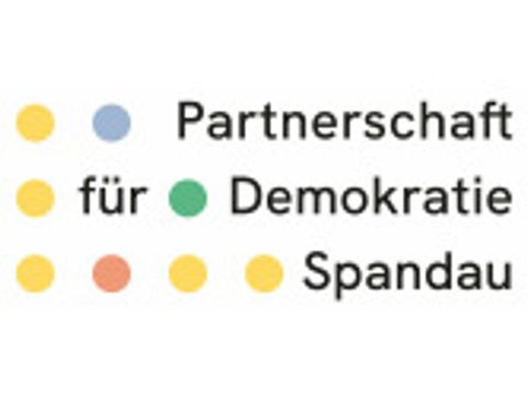 Grafik mit der Aufschrift "Partnerschaft für Demokratie Spandau"