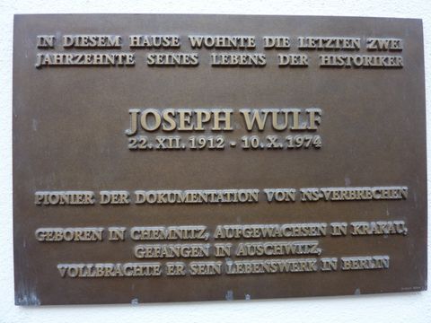 Gedenktafel für Joseph Wulf, 4.3.2011, Foto: KHMM
