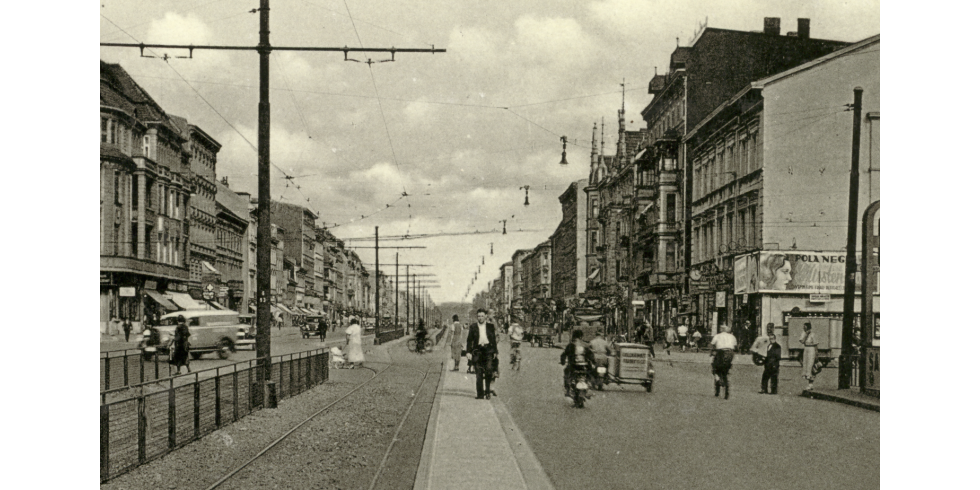 Berlin-Lichtenberg, Frankfurter Alle Ecke Möllendorffstrasse, ca. 1930 