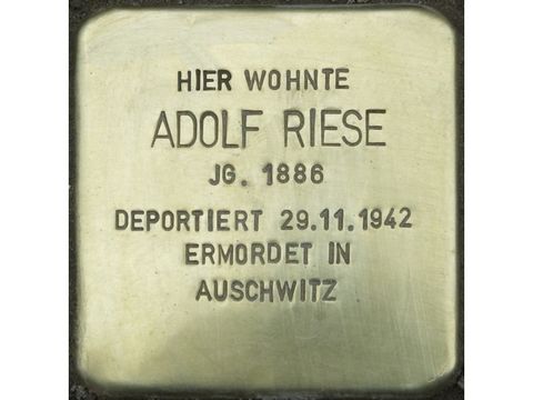 Bildvergrößerung: Stolperstein Adolf Riese