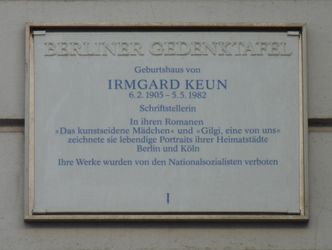 Gedenktafel für Irmgard Keun, 4.3.2011, Foto: KHMM
