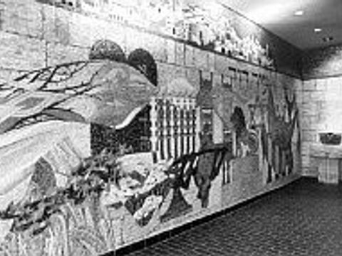 Mosaik-Relief von Rita Wellmann-Preuss
