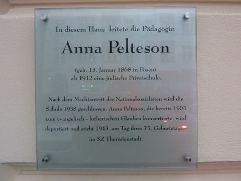 Gedenktafel für Anna Pelteson, 19.1.2011, Foto: KHMM